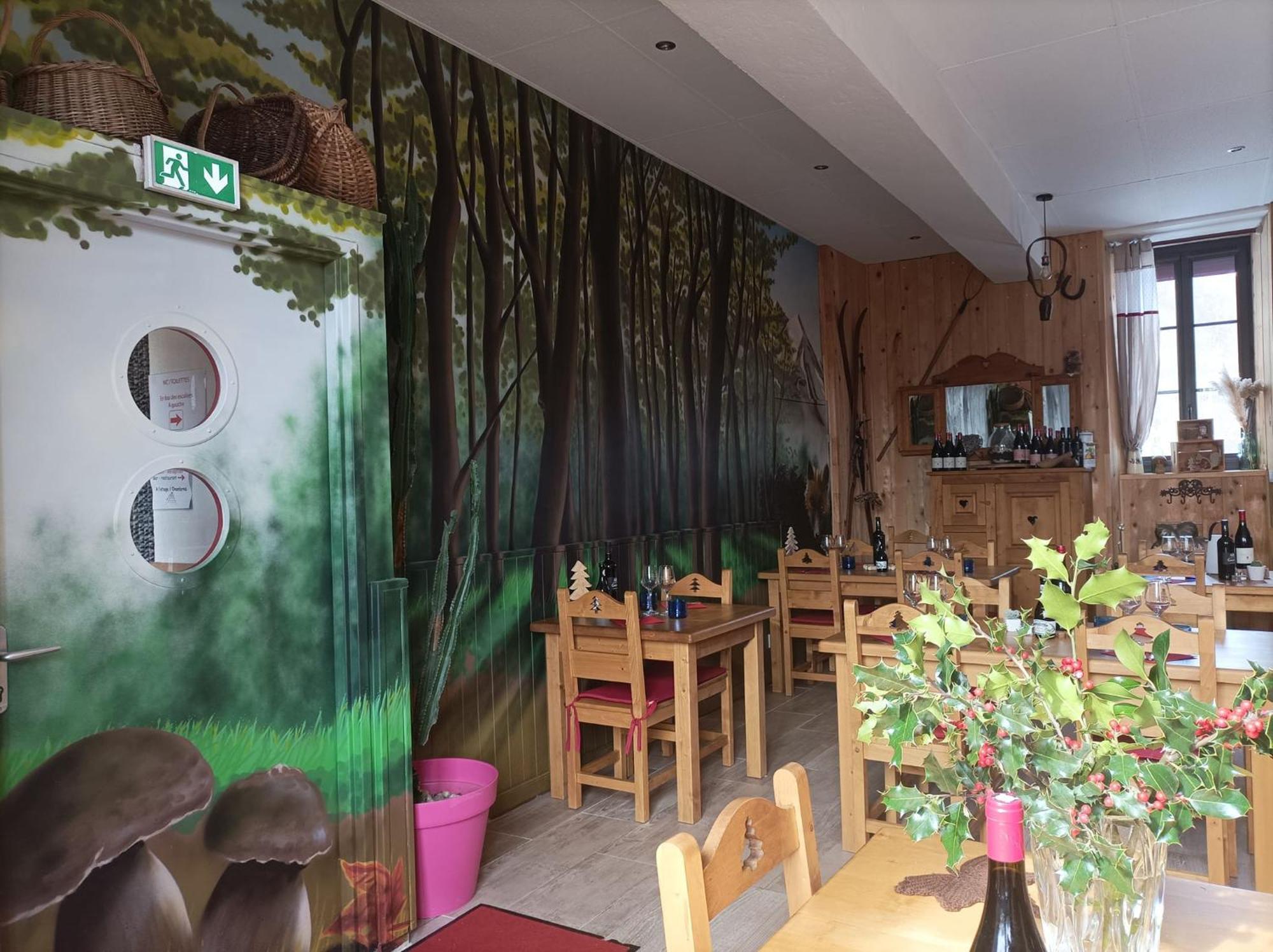 Le Sapin Rouge - Restaurant - Bar - Chambres D'Hotes Artigues  Exterior photo