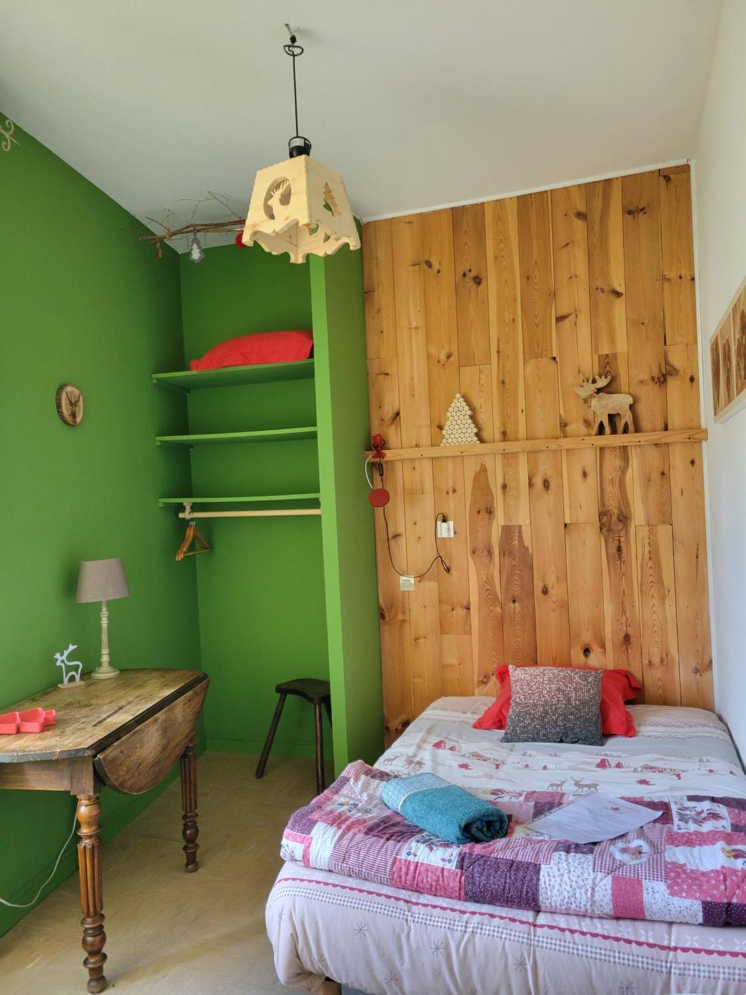 Le Sapin Rouge - Restaurant - Bar - Chambres D'Hotes Artigues  Exterior photo